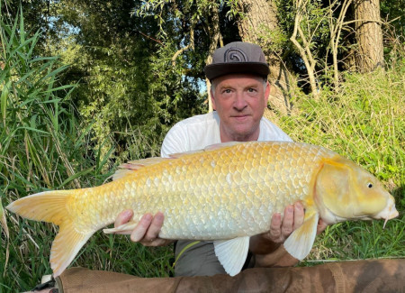 Jürgen mit 7kg  Koi